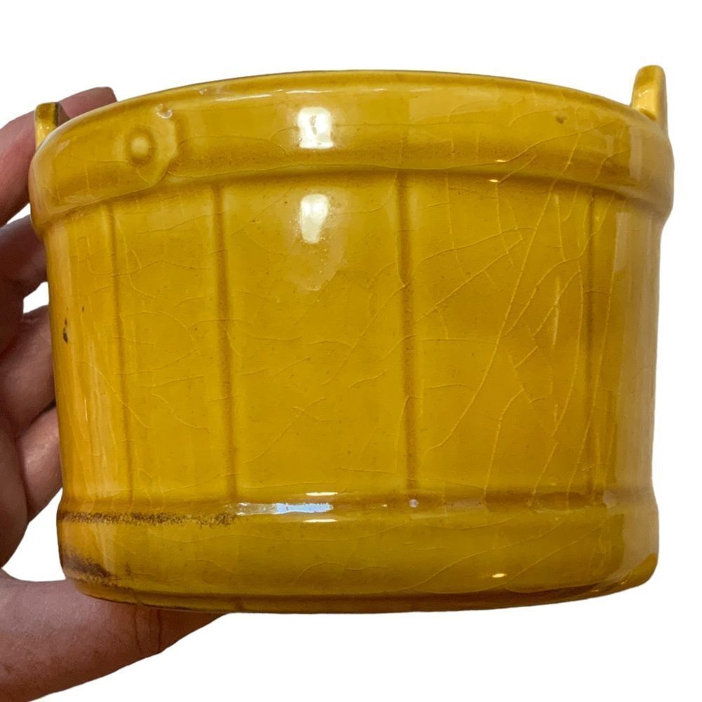 Half Pint Vintage Ceramic Basket Container - Picture 7 of 14